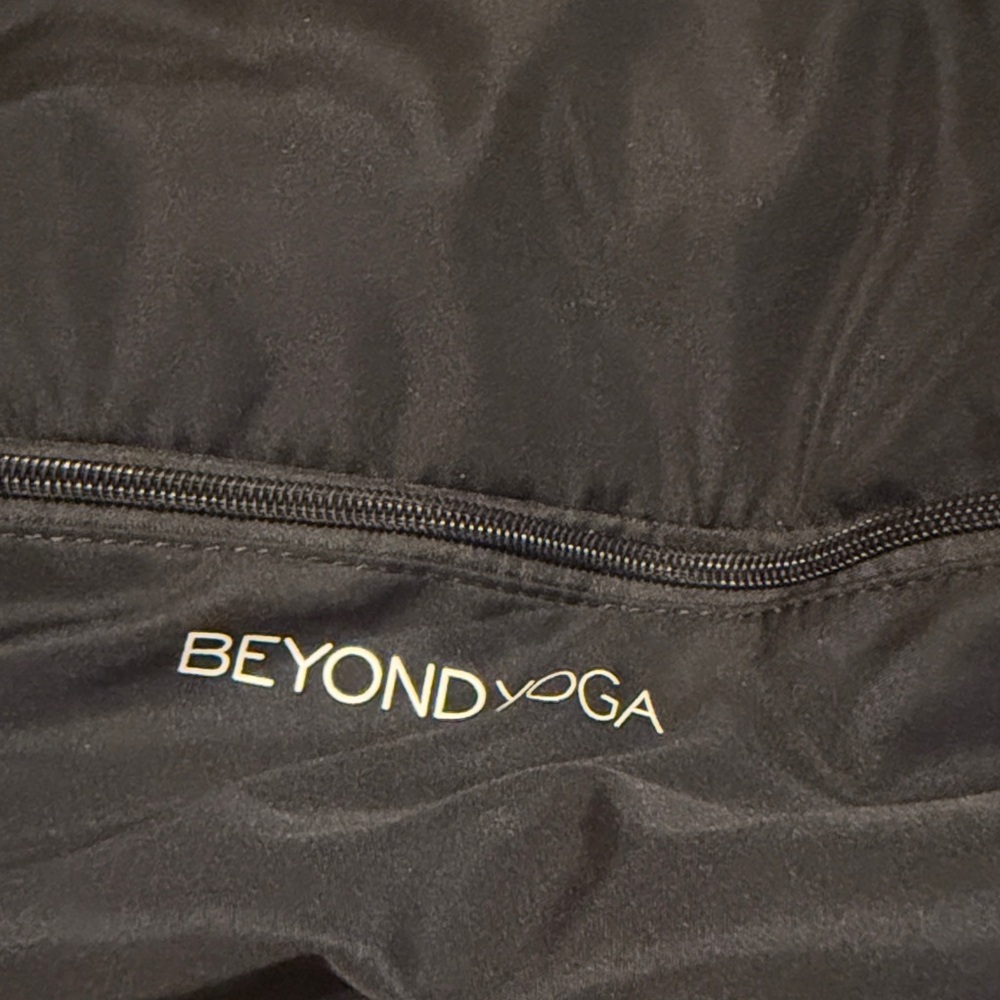 Beyond Yoga Black Zip-Front backpack